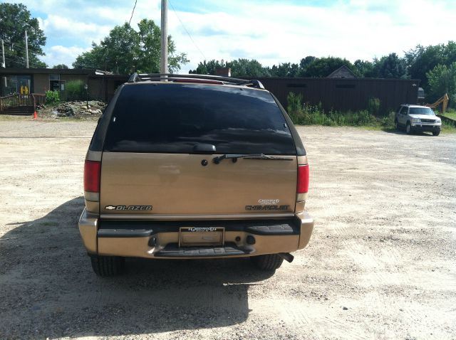 Chevrolet Blazer 1998 photo 1