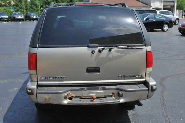 Chevrolet Blazer 1998 photo 2