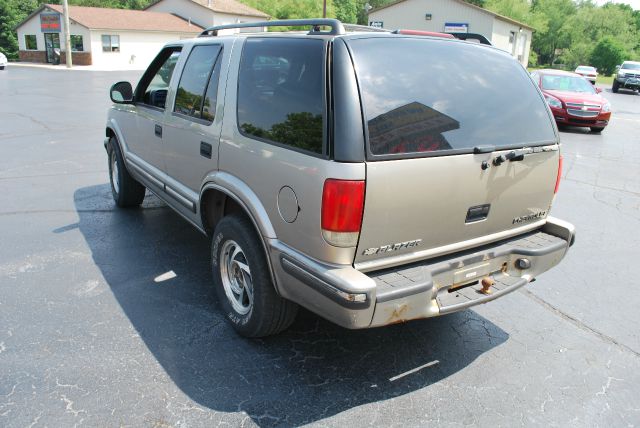 Chevrolet Blazer 1998 photo 3