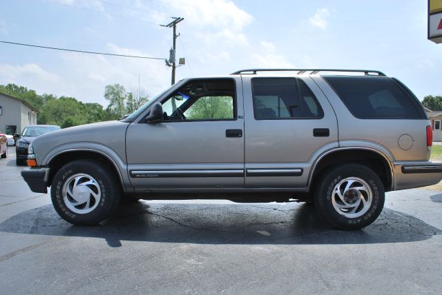 Chevrolet Blazer 1998 photo 4
