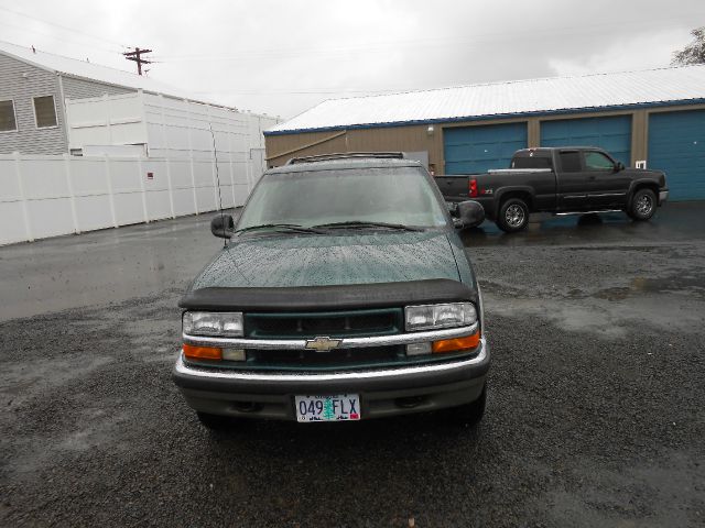 Chevrolet Blazer 1998 photo 2