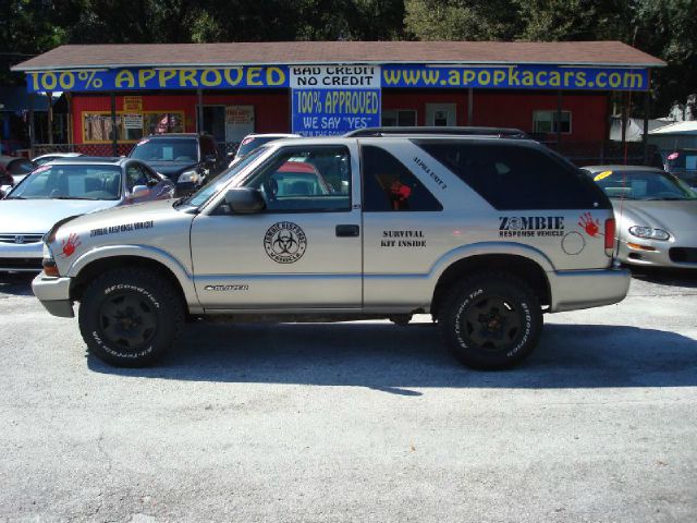 Chevrolet Blazer 1999 photo 2