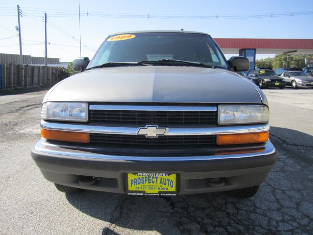 Chevrolet Blazer 1999 photo 1