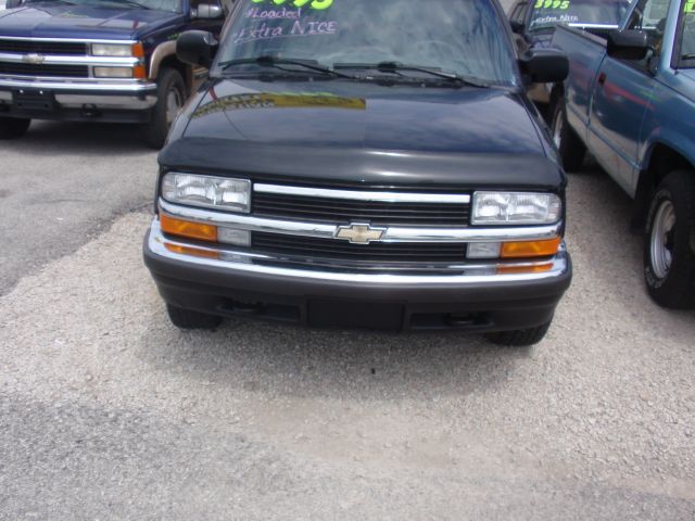 Chevrolet Blazer 1999 photo 1