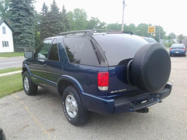 Chevrolet Blazer 1999 photo 1