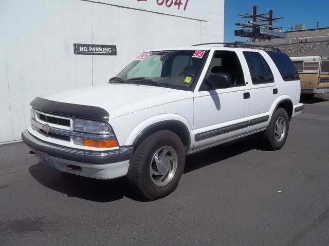Chevrolet Blazer 1999 photo 1