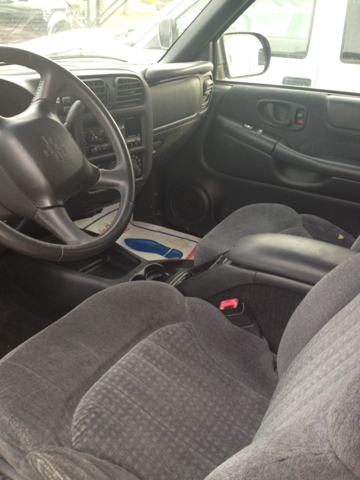 Chevrolet Blazer 1999 photo 2