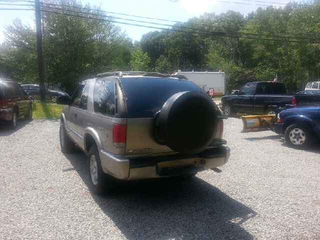 Chevrolet Blazer Luxury 4WD W/ RES SUV