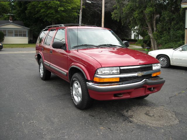 Chevrolet Blazer 1999 photo 2