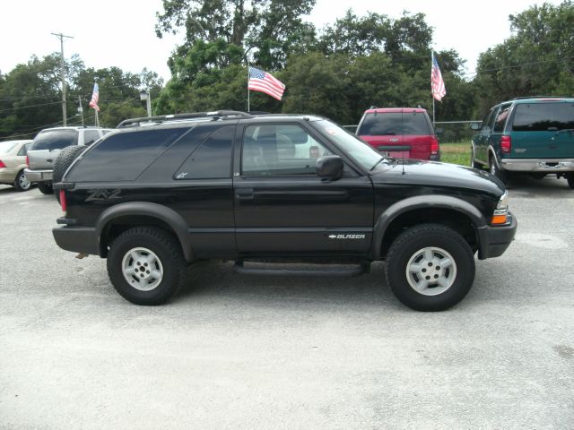 Chevrolet Blazer 2000 photo 2