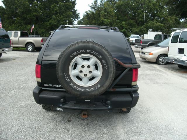Chevrolet Blazer 2000 photo 3
