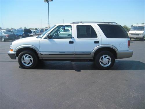 Chevrolet Blazer 2000 photo 2