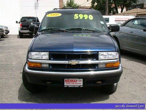 Chevrolet Blazer 2000 photo 2