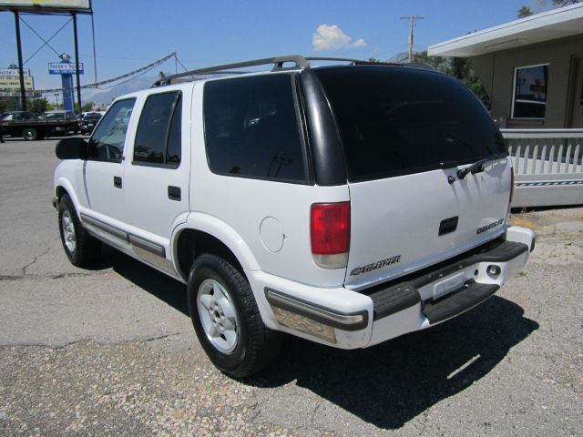 Chevrolet Blazer 2000 photo 1