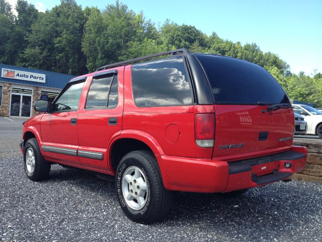 Chevrolet Blazer 2000 photo 2