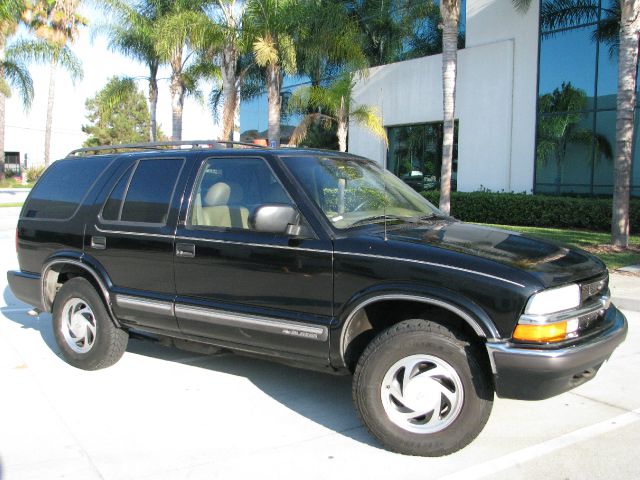 Chevrolet Blazer 2000 photo 4