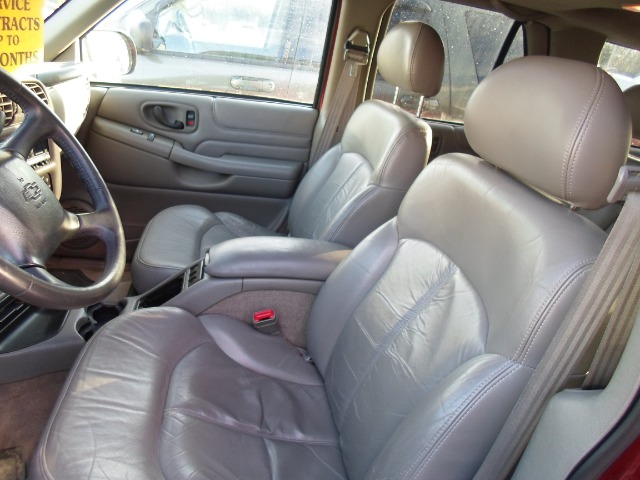 Chevrolet Blazer 2000 photo 2