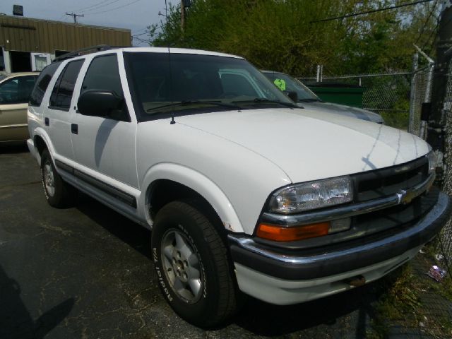 Chevrolet Blazer 2000 photo 4