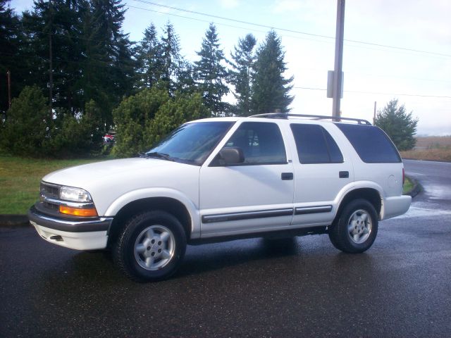 Chevrolet Blazer 2000 photo 4