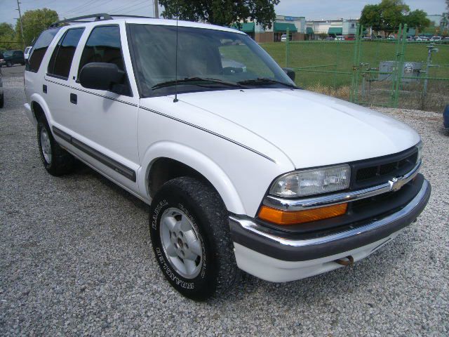 Chevrolet Blazer 2000 photo 3