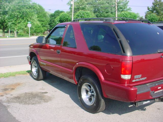 Chevrolet Blazer 2000 photo 2