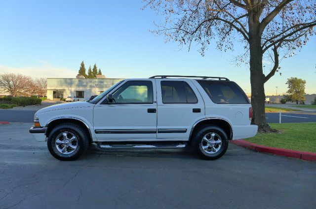 Chevrolet Blazer 2000 photo 1