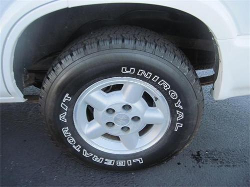 Chevrolet Blazer 2000 photo 3