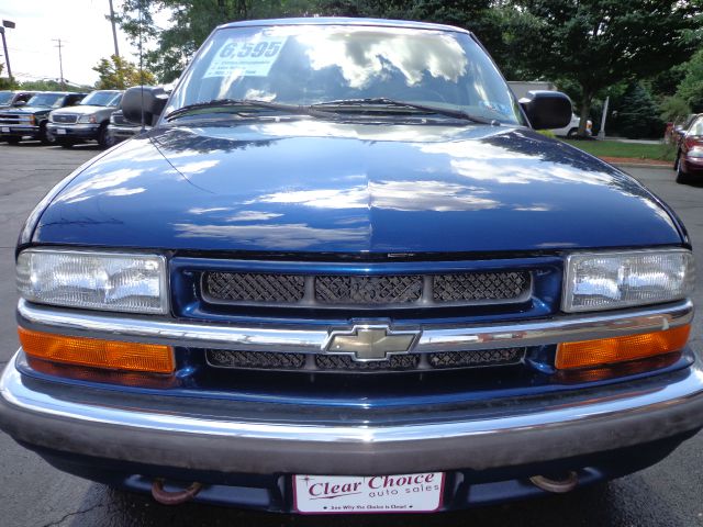 Chevrolet Blazer 2000 photo 1