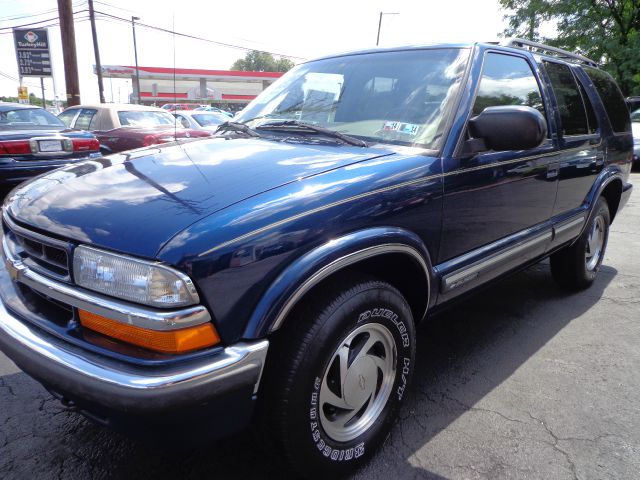 Chevrolet Blazer 2000 photo 2