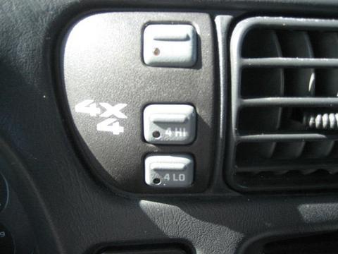 Chevrolet Blazer 2000 photo 1