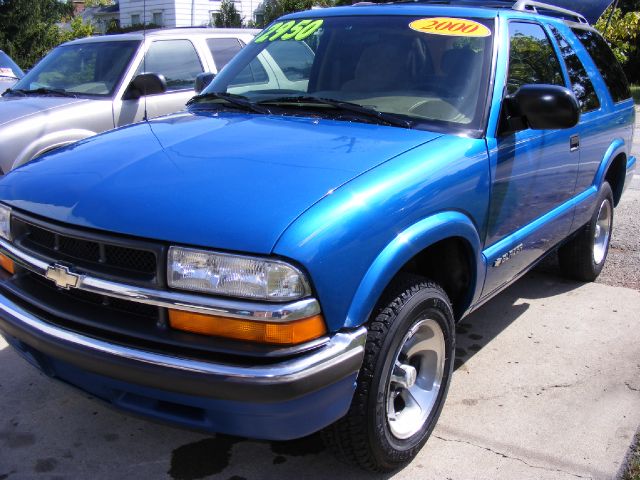 Chevrolet Blazer 2000 photo 1