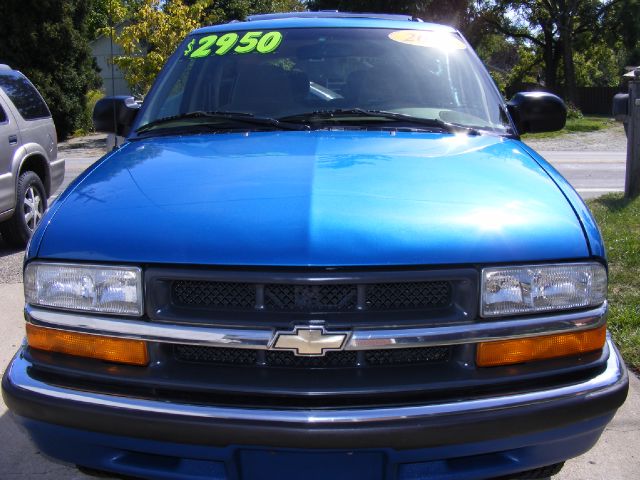 Chevrolet Blazer 2000 photo 2