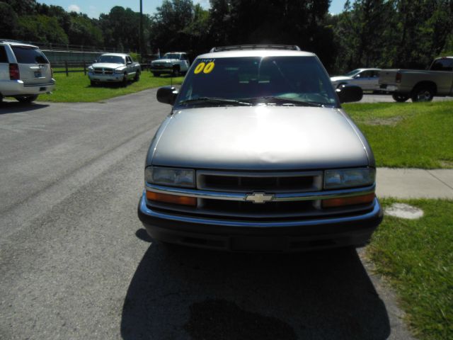 Chevrolet Blazer 2000 photo 1
