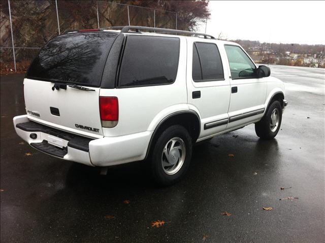 Chevrolet Blazer 2000 photo 1