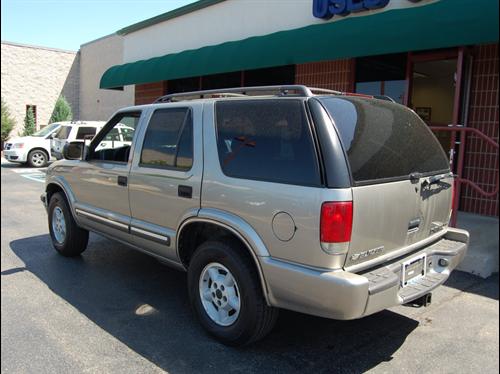 Chevrolet Blazer 2000 photo 1