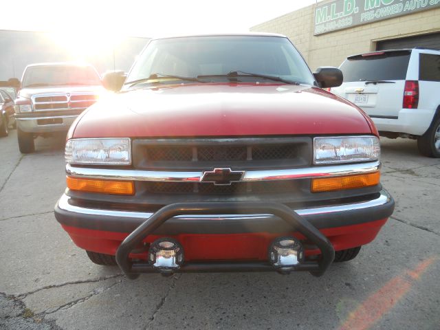 Chevrolet Blazer 2000 photo 2