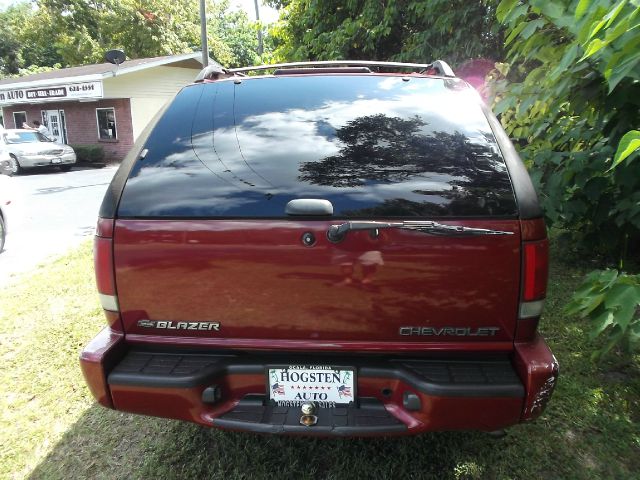 Chevrolet Blazer 2000 photo 2