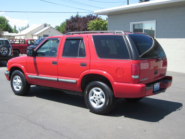 Chevrolet Blazer 2000 photo 1