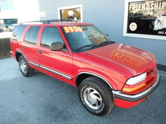 Chevrolet Blazer 2001 photo 2