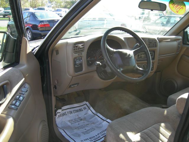 Chevrolet Blazer 2001 photo 4