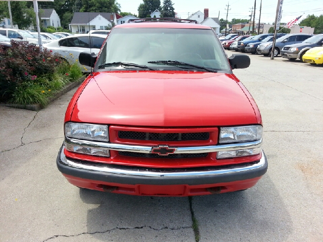 Chevrolet Blazer 2001 photo 1
