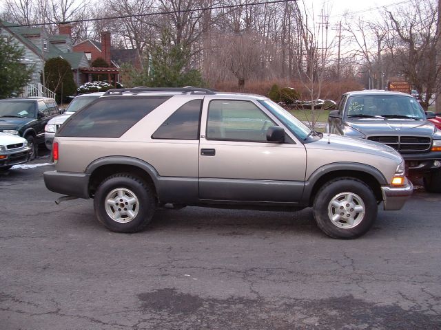 Chevrolet Blazer 2001 photo 1