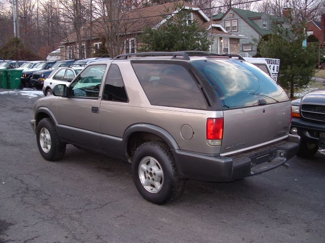 Chevrolet Blazer 2001 photo 3