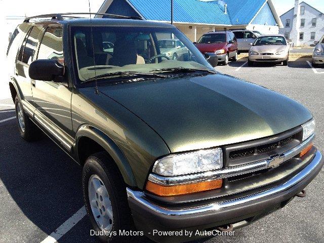 Chevrolet Blazer 2001 photo 3