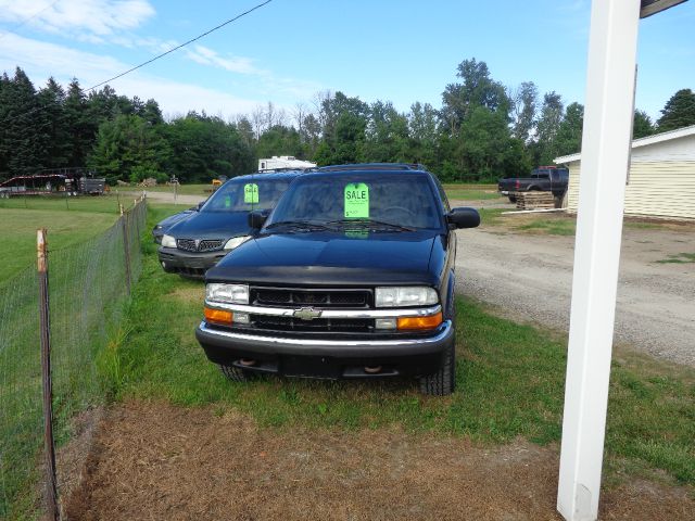Chevrolet Blazer 2001 photo 1