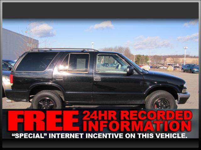 Chevrolet Blazer 2001 photo 2