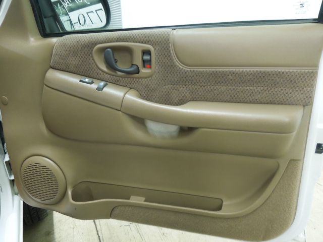 Chevrolet Blazer 2001 photo 14