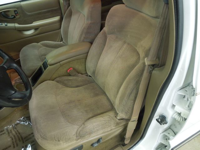 Chevrolet Blazer 2001 photo 2