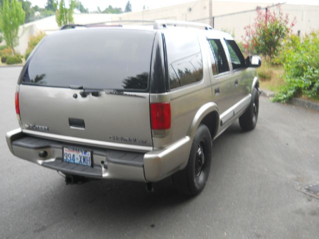 Chevrolet Blazer 2001 photo 1