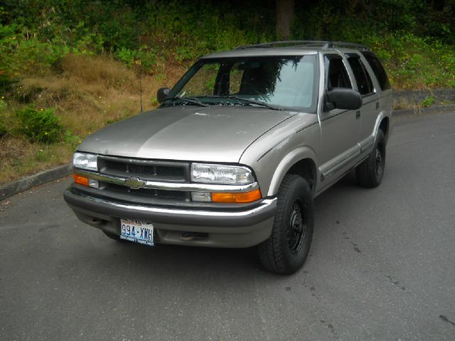 Chevrolet Blazer 2001 photo 3
